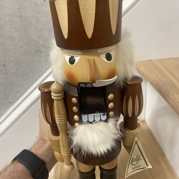 Christian Ulbricht Seiffener Nutcracker 15.5" Germany Natural Wood Half Mustache - Picture 5 of 12